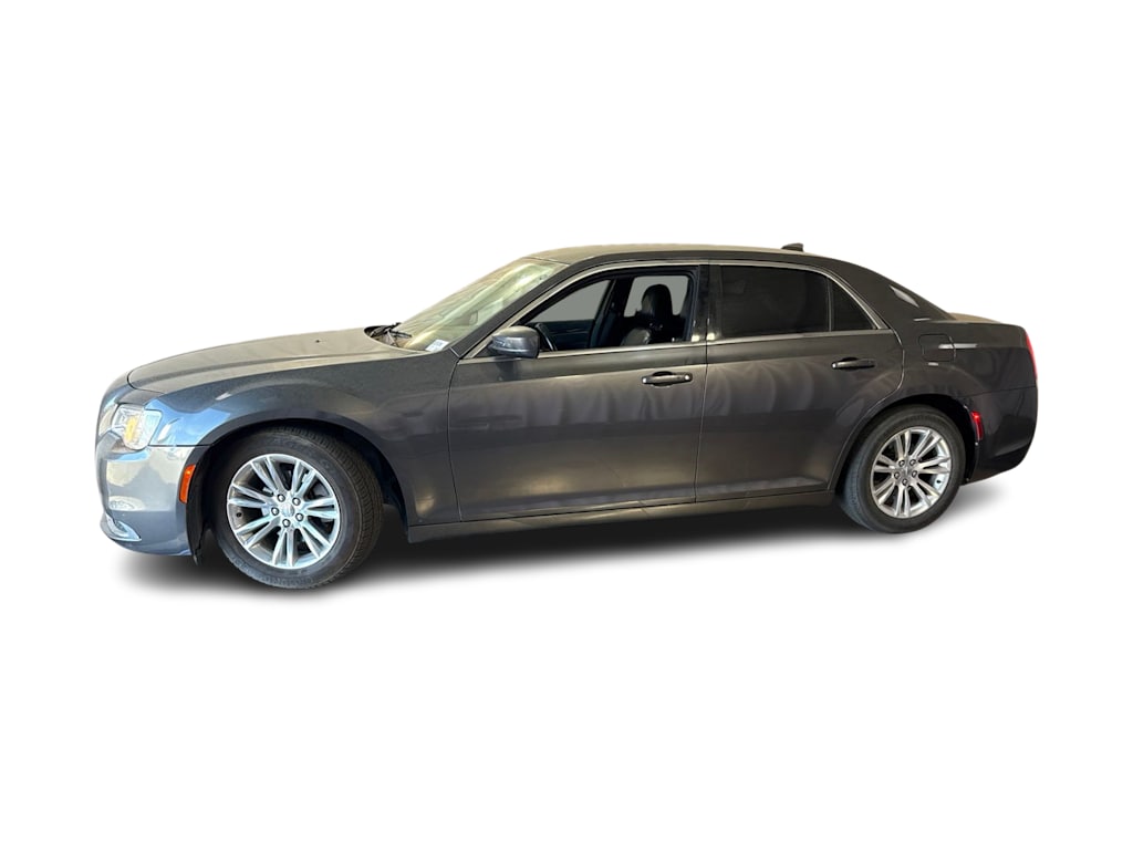 Thumbnail: 2019 Chrysler 300 - 3