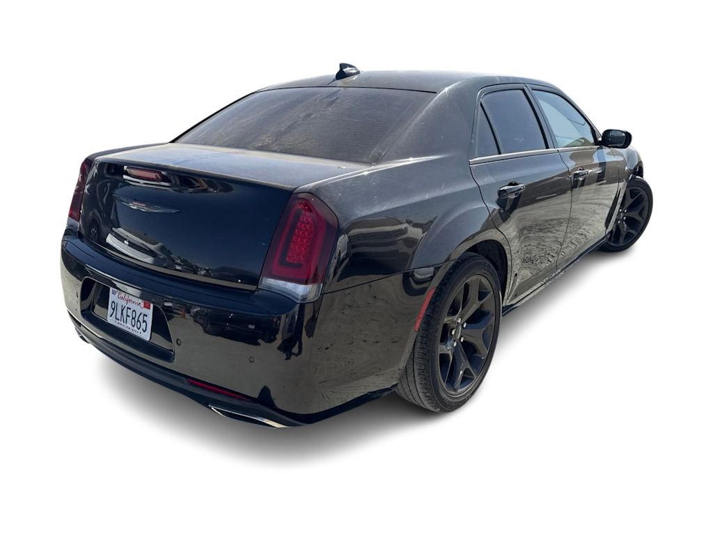 Thumbnail: 2021 Chrysler 300 - 16