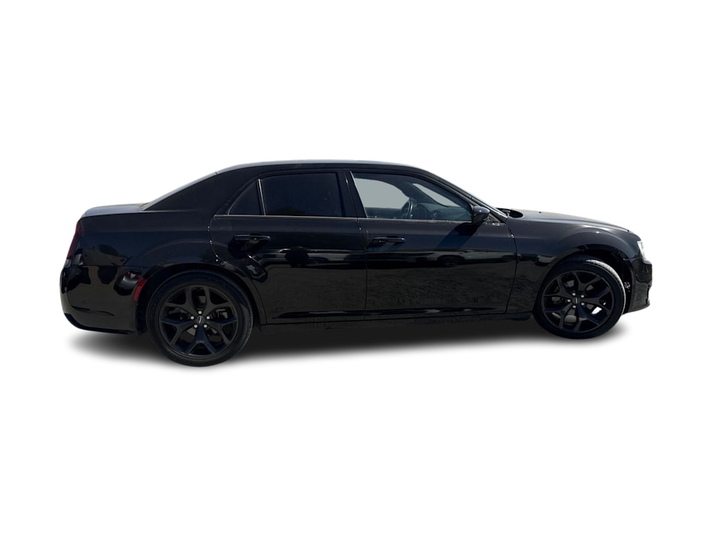 Thumbnail: 2021 Chrysler 300 - 15