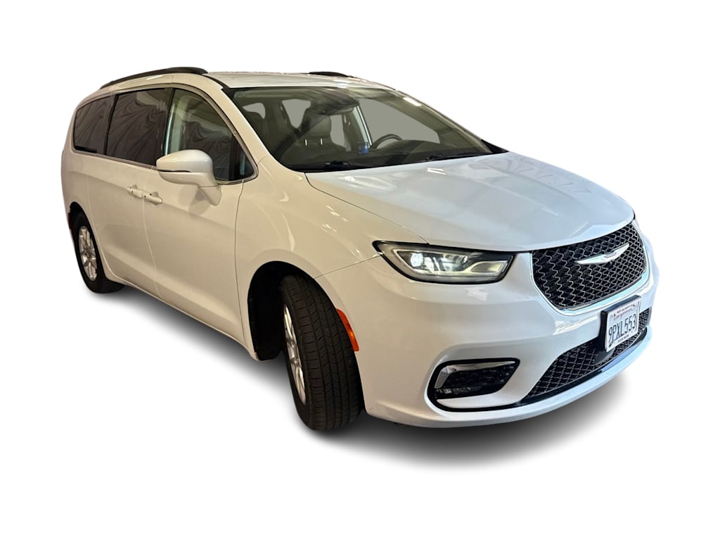 Thumbnail: 2022 Chrysler Pacifica - 16