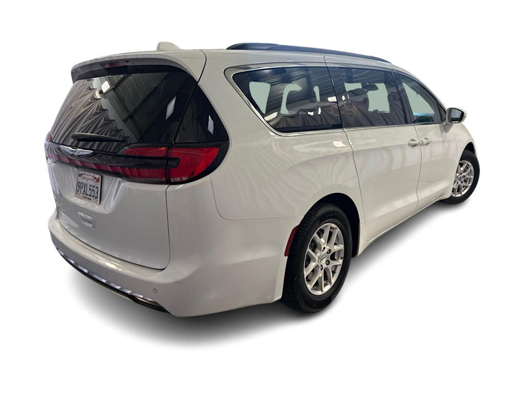 Thumbnail: 2022 Chrysler Pacifica - 18