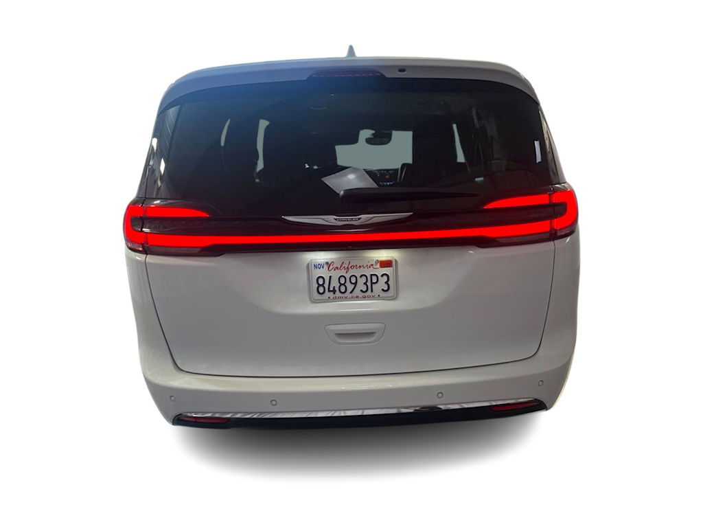 Thumbnail: 2022 Chrysler Pacifica - 5