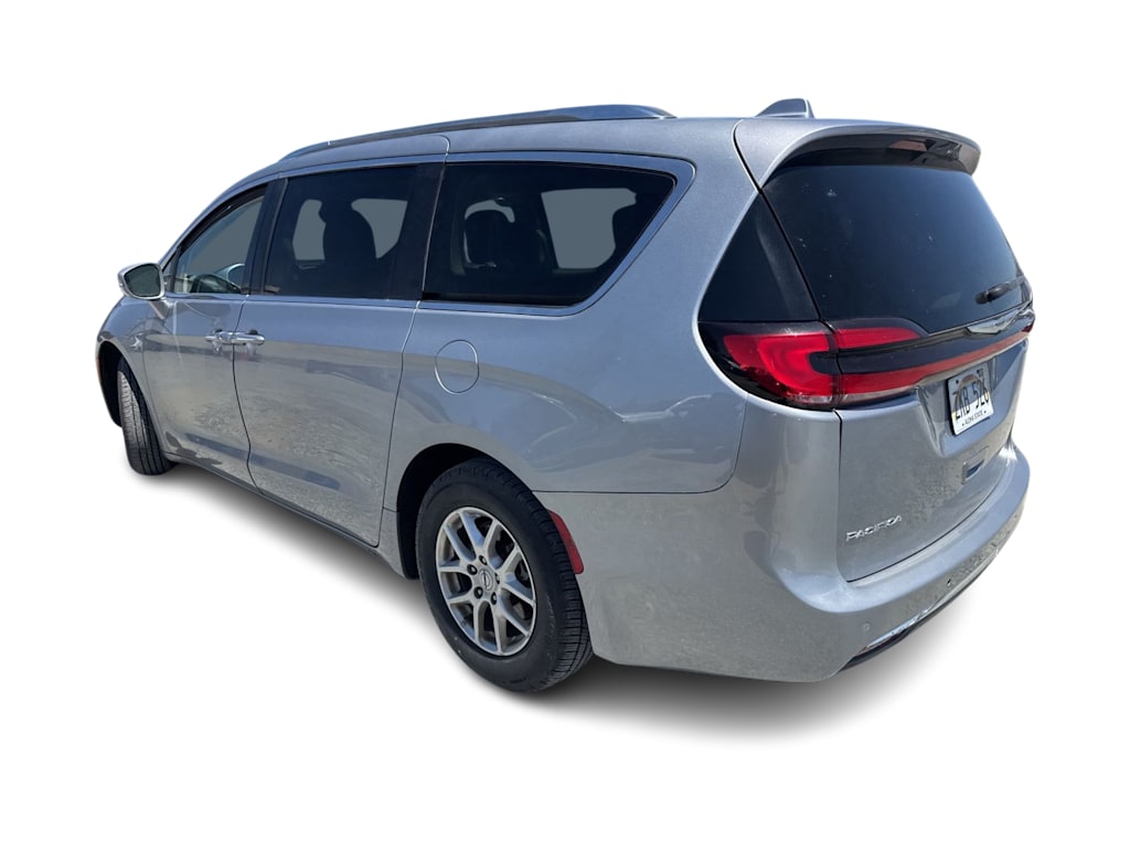 Thumbnail: 2021 Chrysler Pacifica - 4