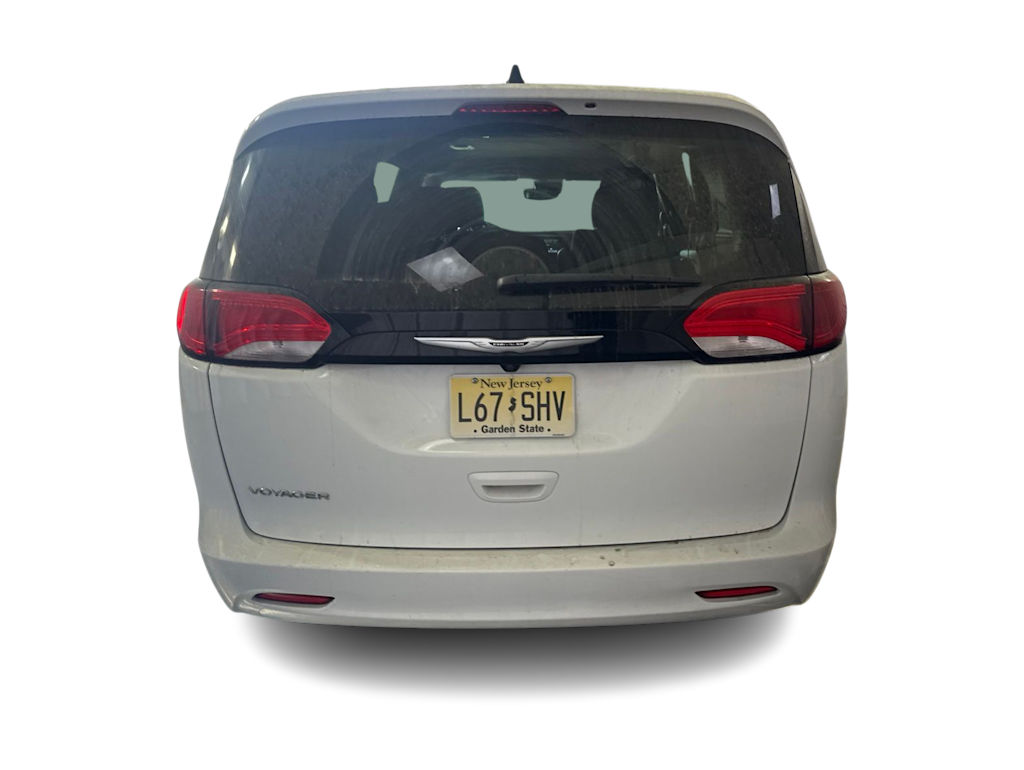 Thumbnail: 2023 Chrysler Voyager - 5