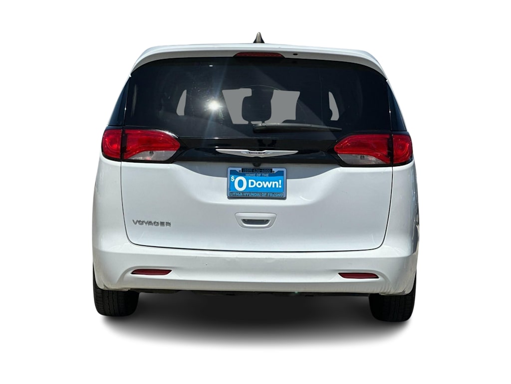 Thumbnail: 2023 Chrysler Voyager - 5