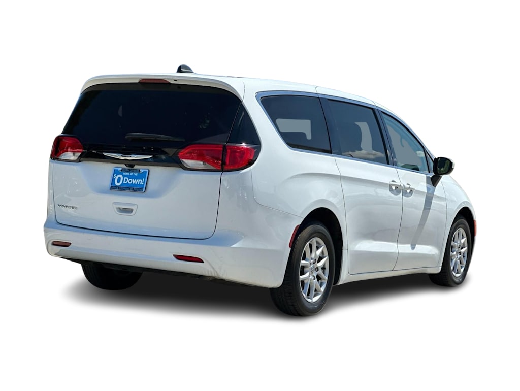 Thumbnail: 2023 Chrysler Voyager - 19