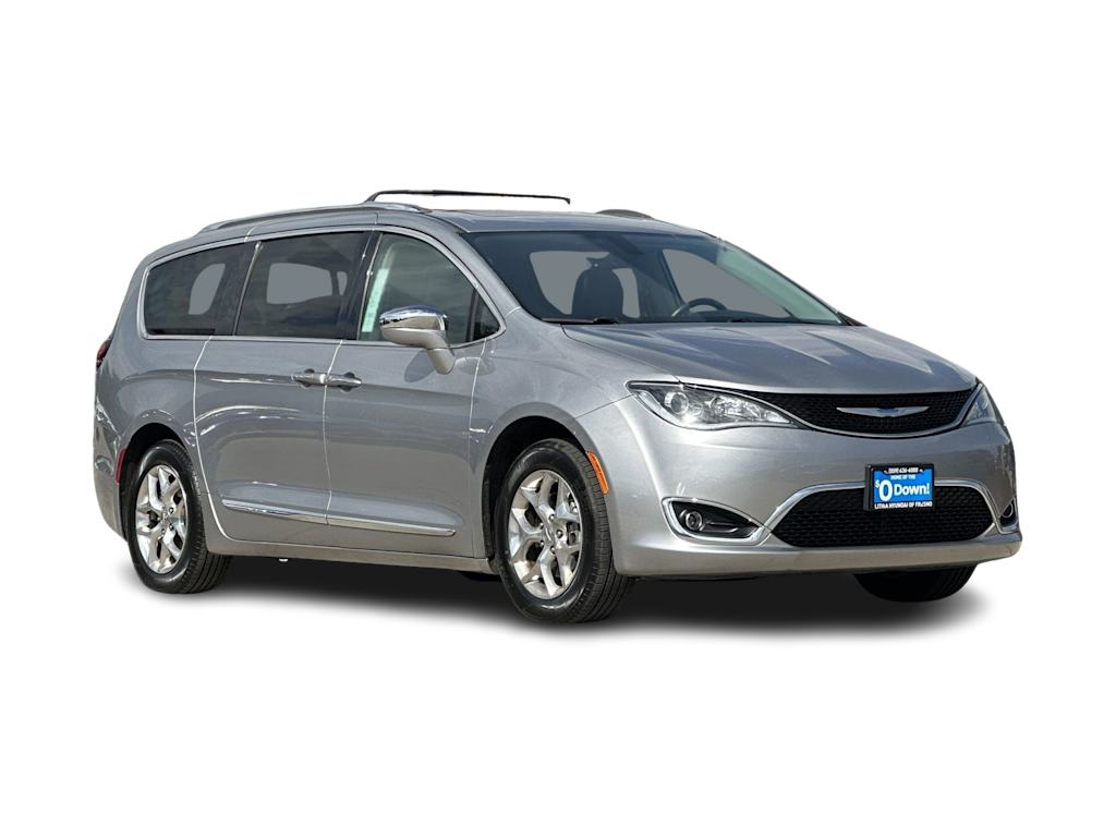 Thumbnail: 2018 Chrysler Pacifica - 20
