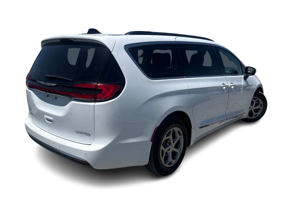 Thumbnail: 2023 Chrysler Pacifica - 16