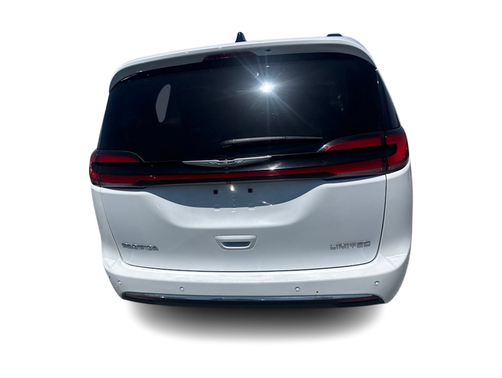 Thumbnail: 2023 Chrysler Pacifica - 5