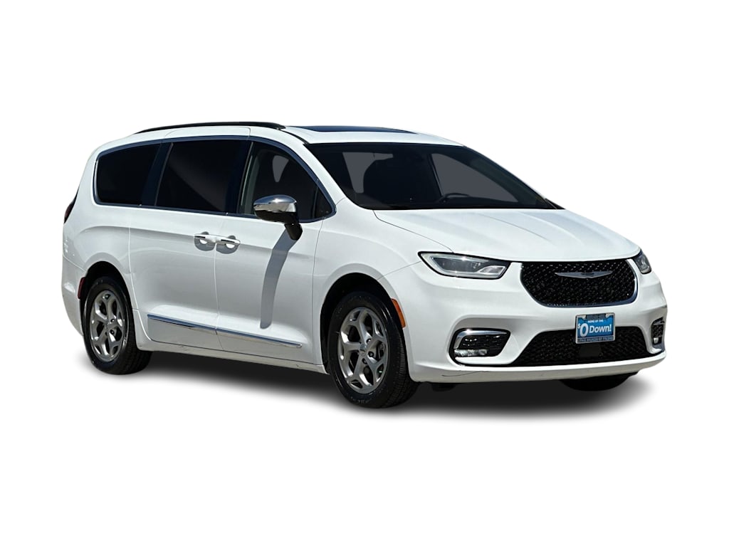 Thumbnail: 2023 Chrysler Pacifica - 17