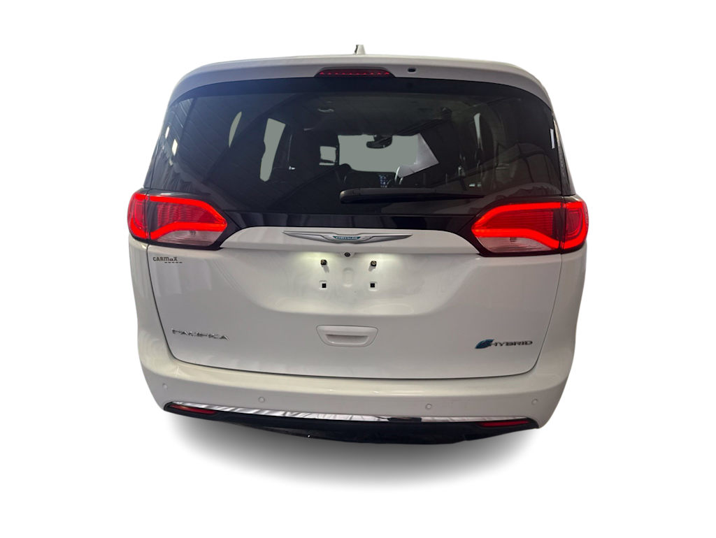 Thumbnail: 2018 Chrysler Pacifica - 5