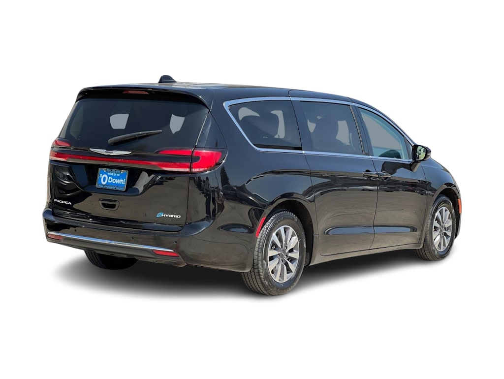 Thumbnail: 2024 Chrysler Pacifica - 18