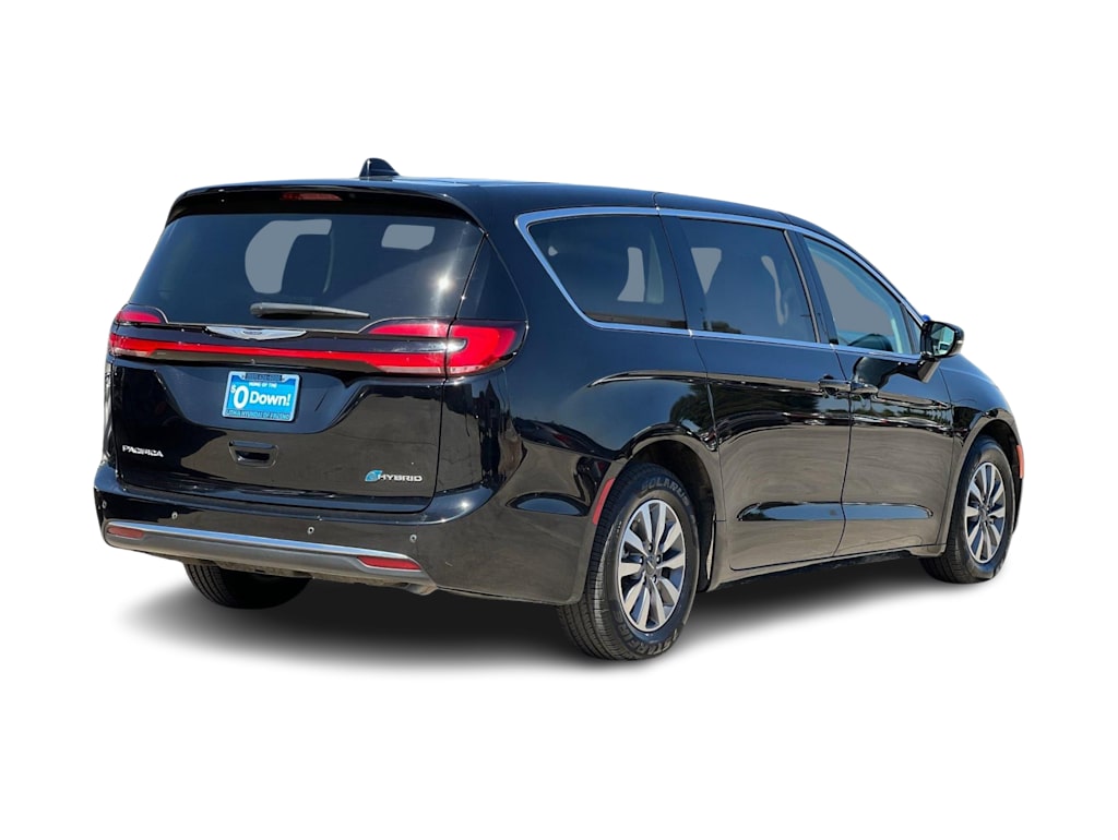 Thumbnail: 2024 Chrysler Pacifica - 18