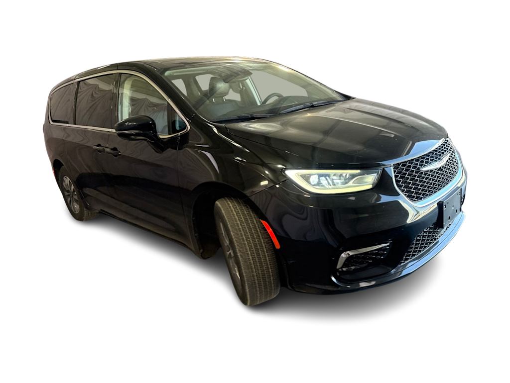 Thumbnail: 2024 Chrysler Pacifica - 15