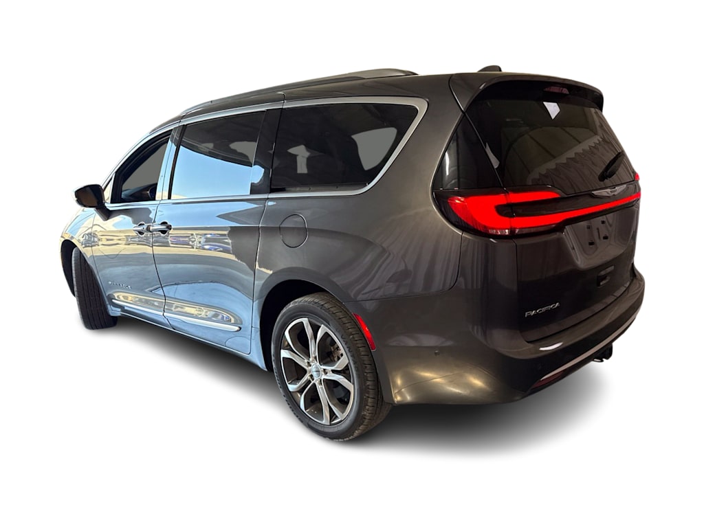 Thumbnail: 2021 Chrysler Pacifica - 4