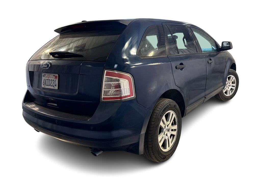 Thumbnail: 2010 Ford Edge - 18