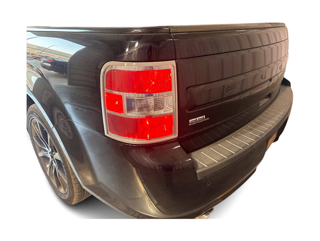 Thumbnail: 2018 Ford Flex - 20