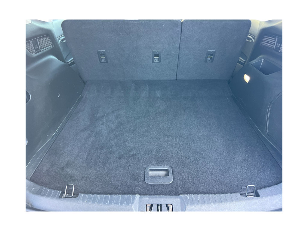 Thumbnail: 2019 Ford Edge - 16