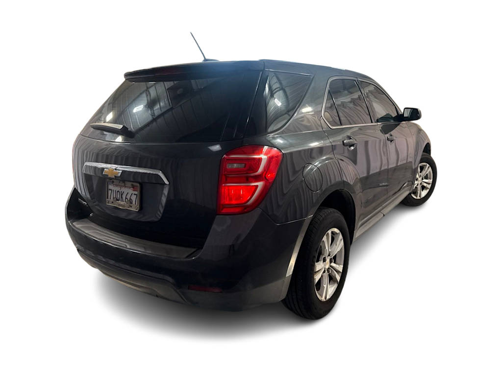 Thumbnail: 2017 Chevrolet Equinox - 17
