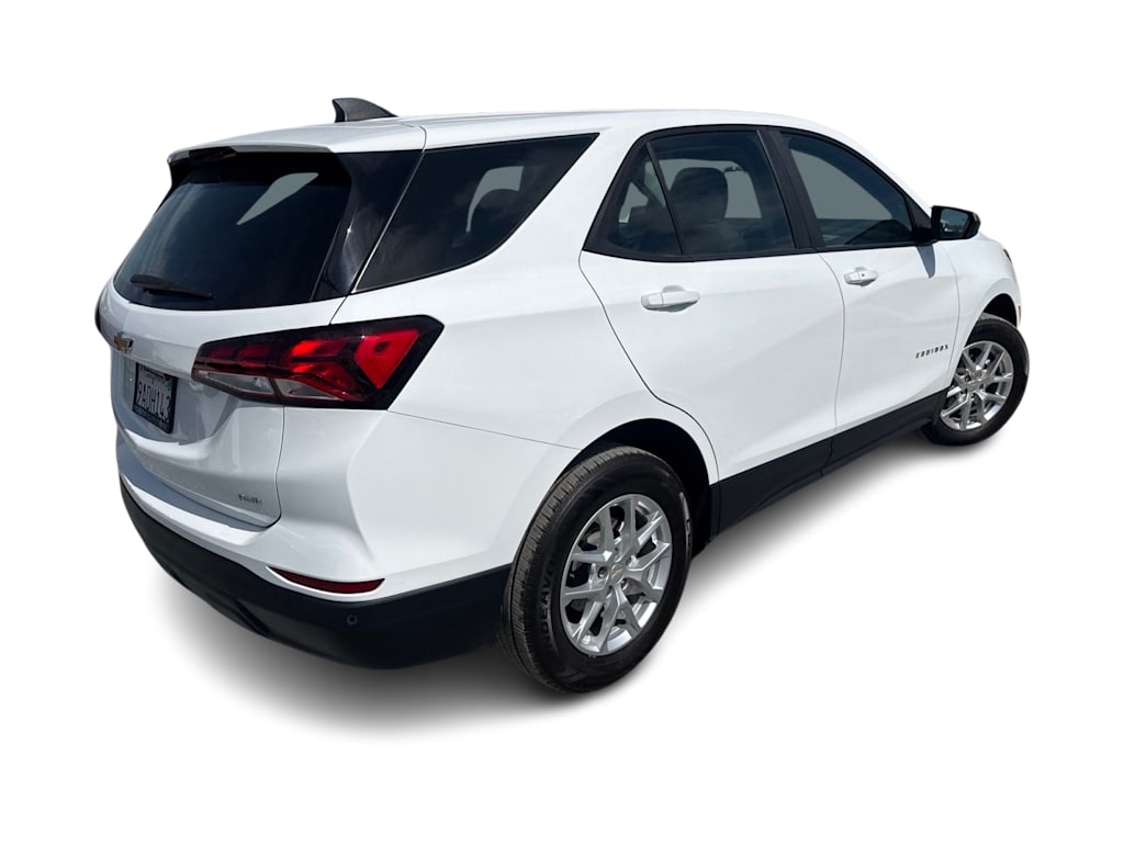Thumbnail: 2022 Chevrolet Equinox - 18