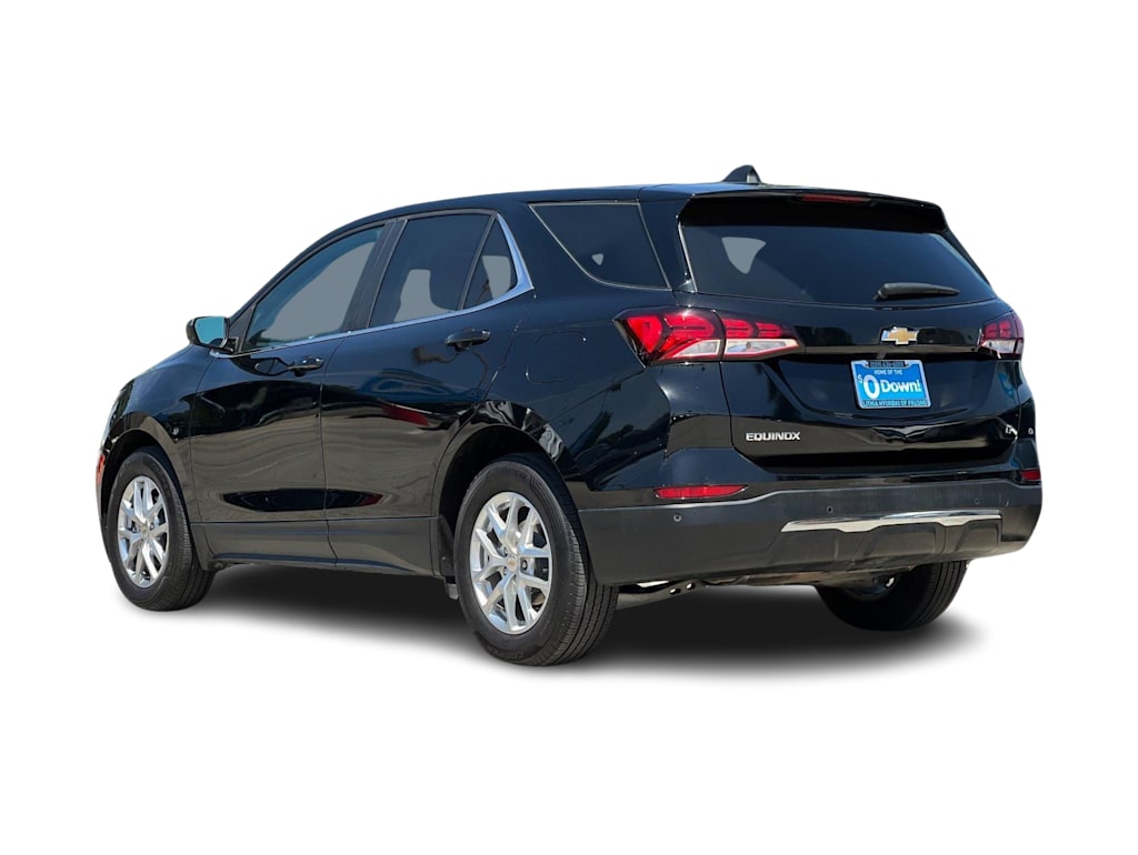 Thumbnail: 2022 Chevrolet Equinox - 4