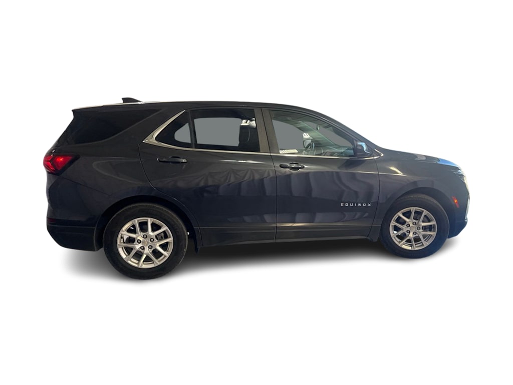 Thumbnail: 2022 Chevrolet Equinox - 15