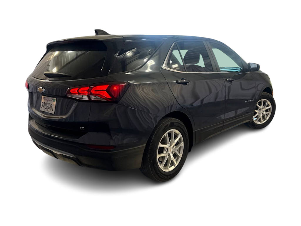 Thumbnail: 2022 Chevrolet Equinox - 16