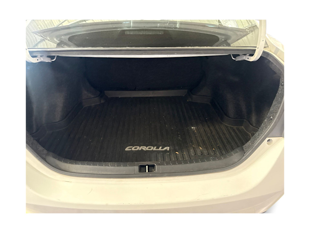Thumbnail: 2015 Toyota Corolla - 13