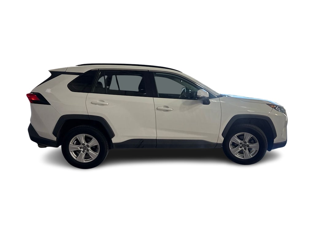 Thumbnail: 2019 Toyota RAV4 - 15
