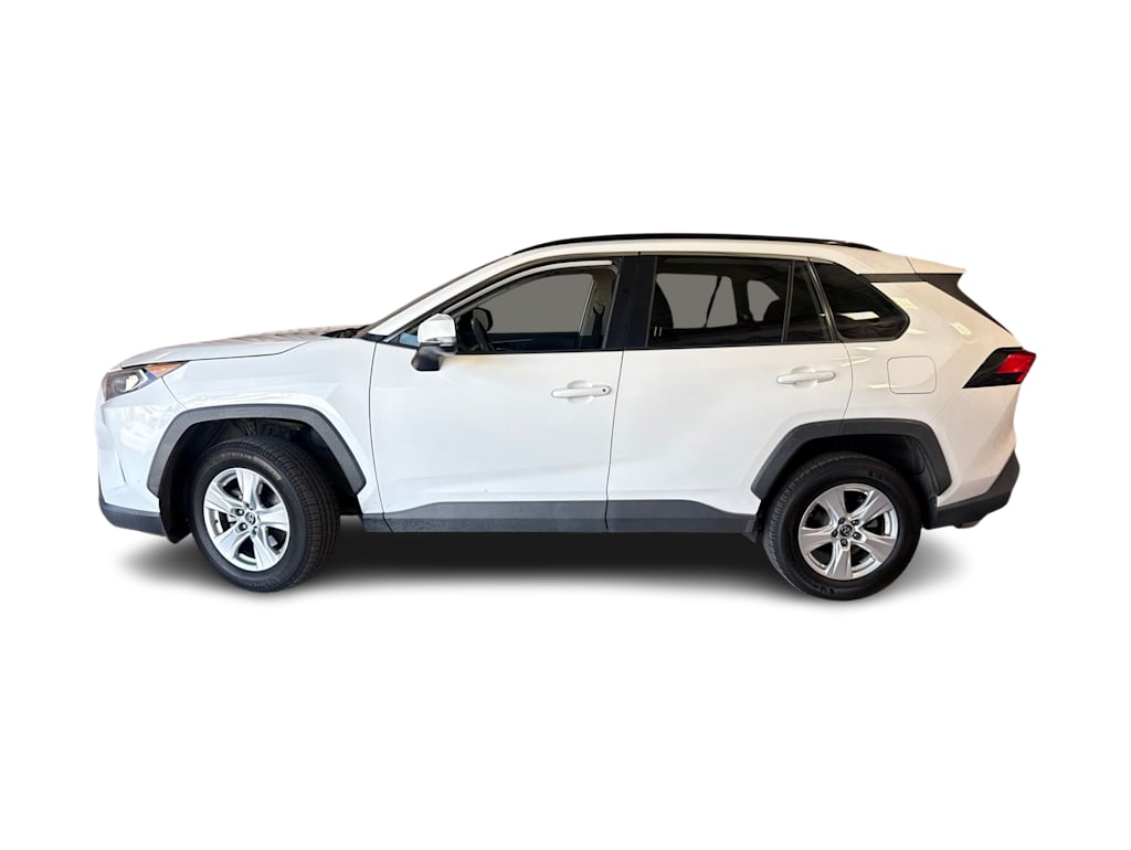 Thumbnail: 2019 Toyota RAV4 - 3