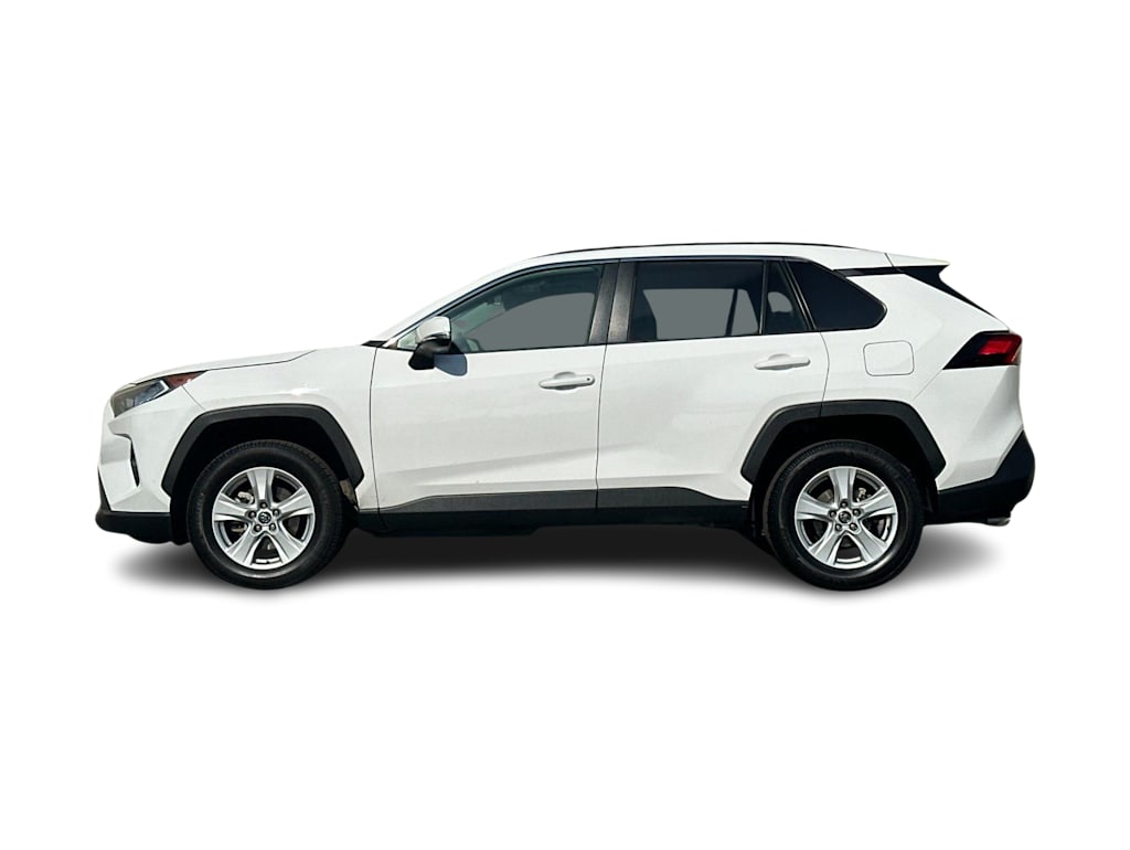 Thumbnail: 2019 Toyota RAV4 - 3