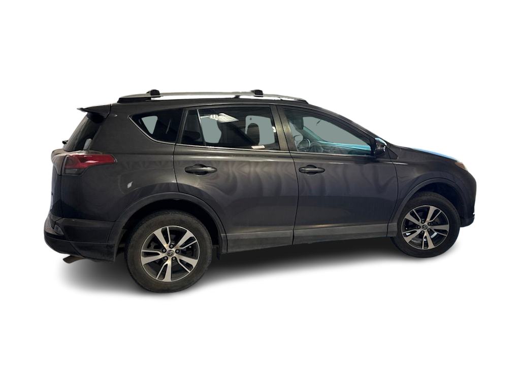Thumbnail: 2016 Toyota RAV4 - 15