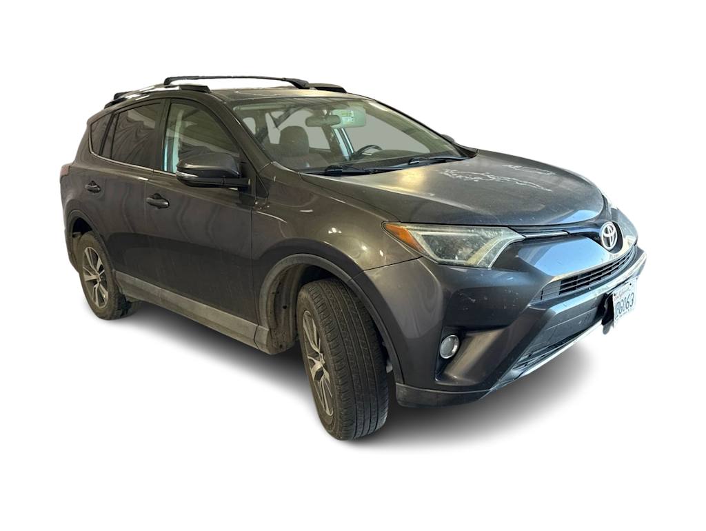 Thumbnail: 2016 Toyota RAV4 - 14