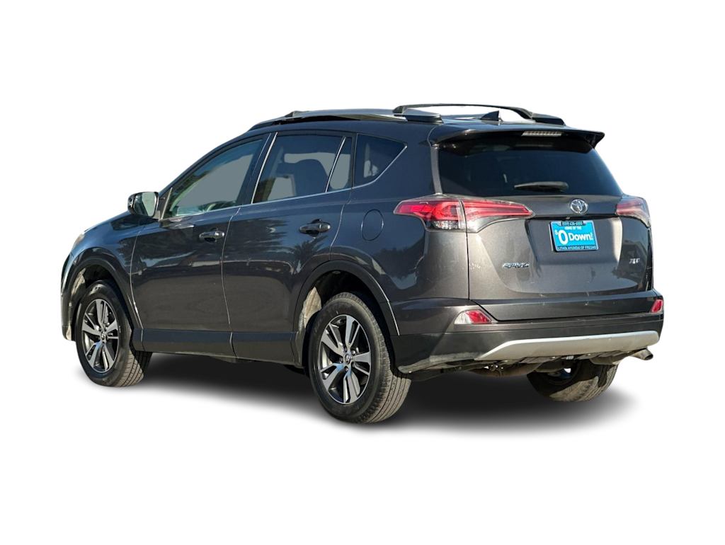 Thumbnail: 2016 Toyota RAV4 - 4