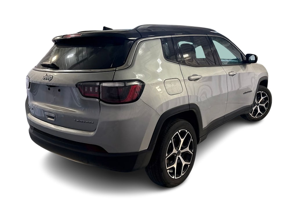 Thumbnail: 2025 Jeep Compass - 17