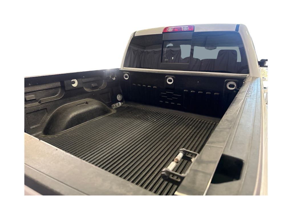 Thumbnail: 2018 Chevrolet Silverado 1500 - 12