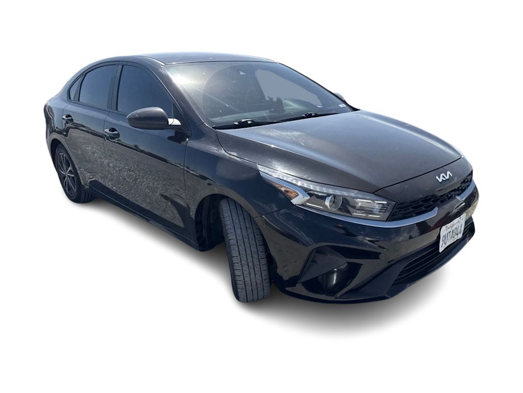 Thumbnail: 2023 Kia Forte - 15