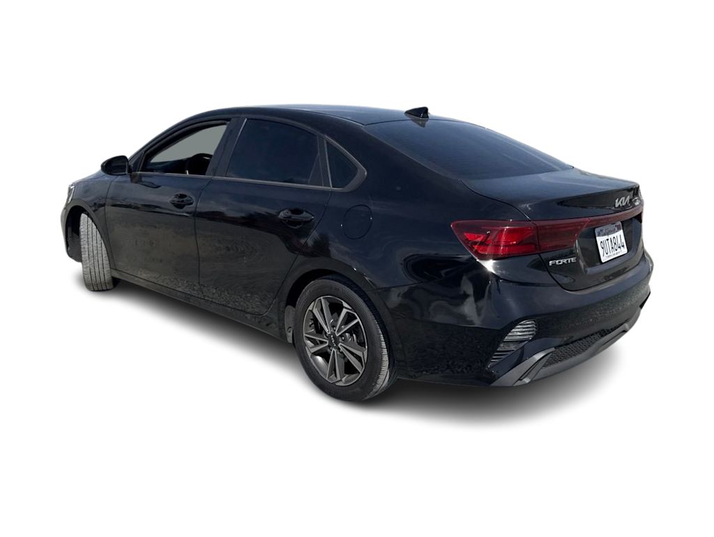 Thumbnail: 2023 Kia Forte - 3