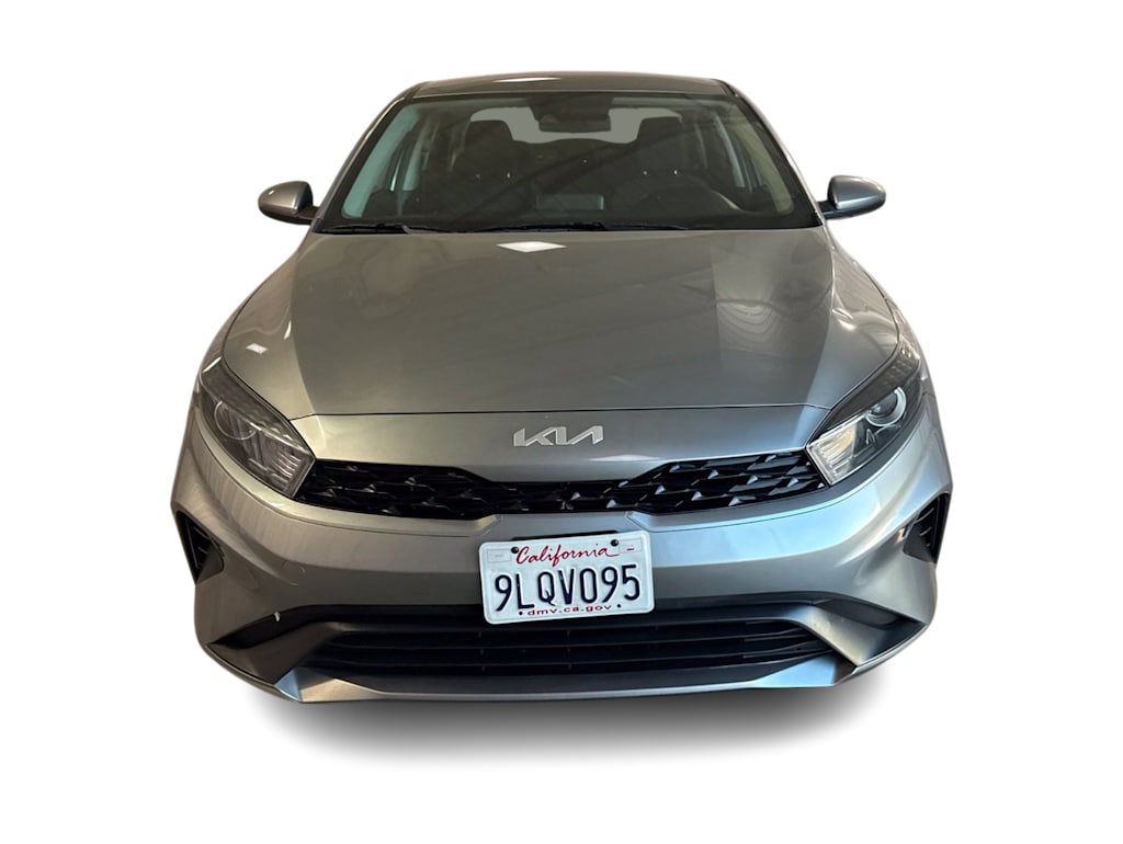 Thumbnail: 2024 Kia Forte - 6