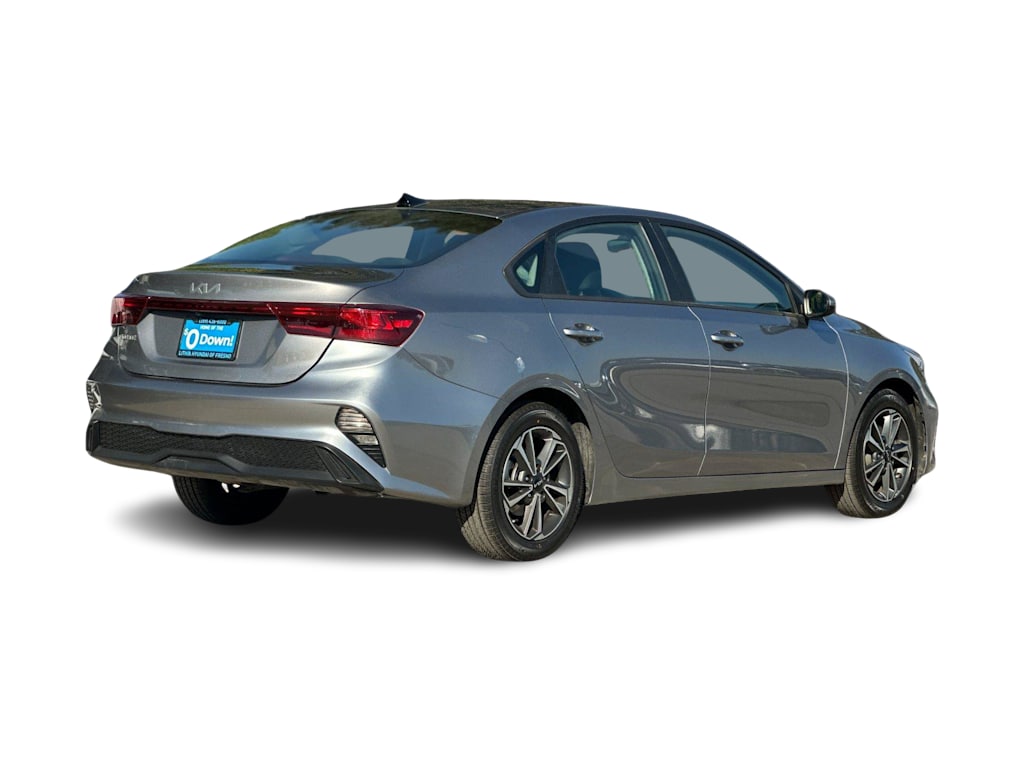 Thumbnail: 2024 Kia Forte - 18