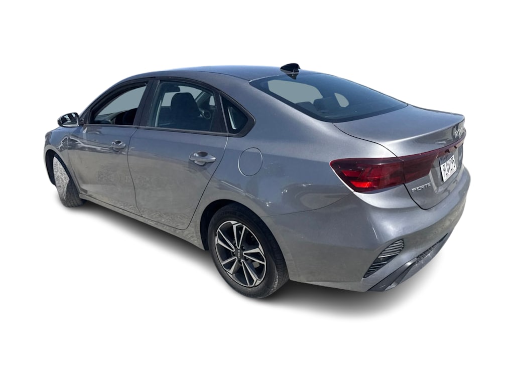 Thumbnail: 2024 Kia Forte - 4