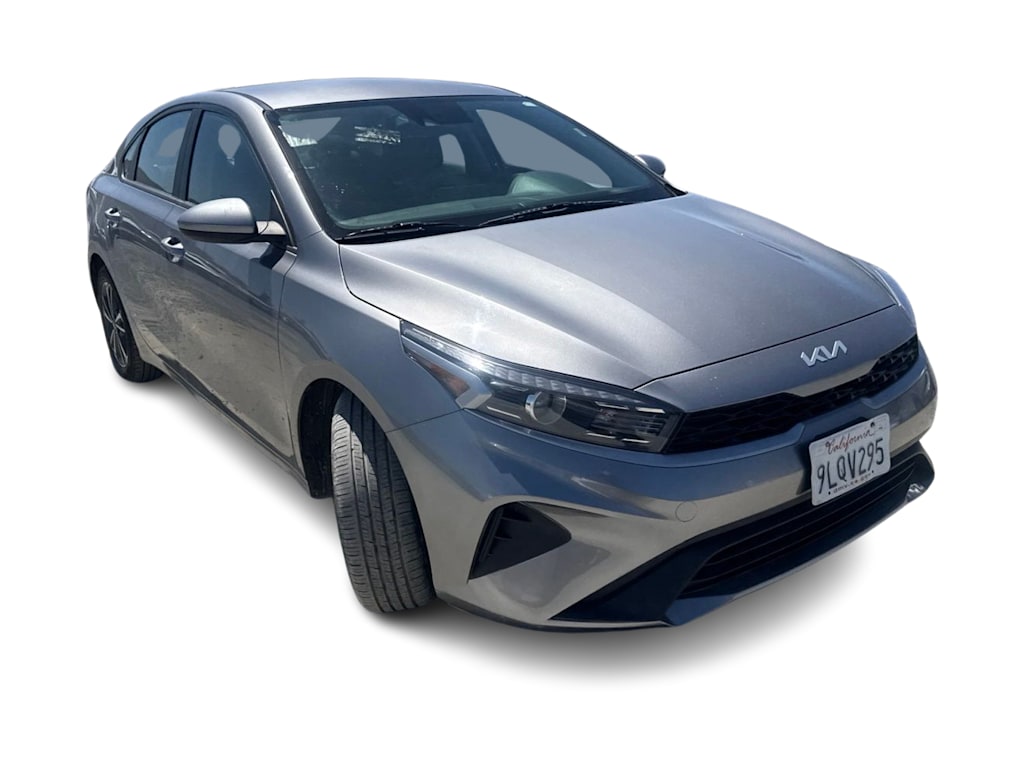 Thumbnail: 2024 Kia Forte - 16