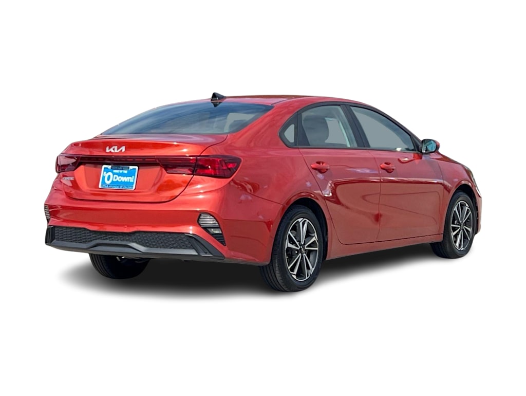 Thumbnail: 2023 Kia Forte - 18