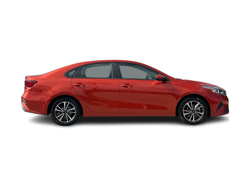 Thumbnail: 2023 Kia Forte - 19