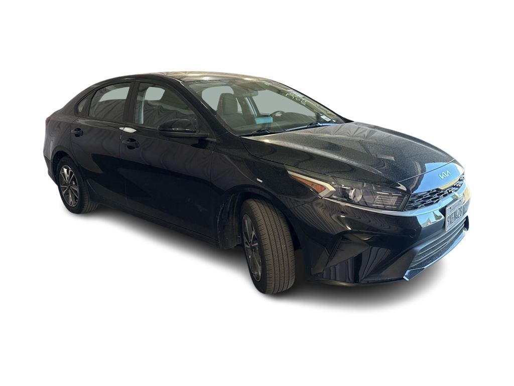Thumbnail: 2024 Kia Forte - 15