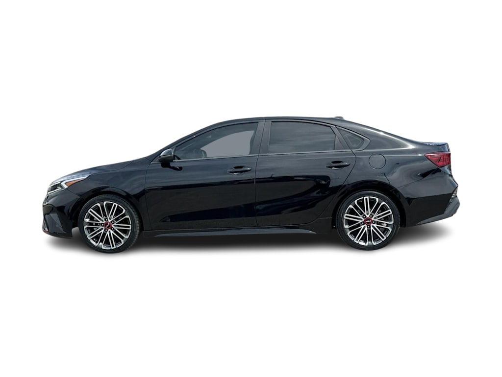 Thumbnail: 2022 Kia Forte - 3