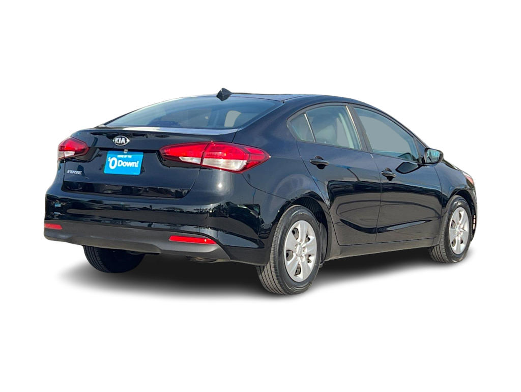 Thumbnail: 2018 Kia Forte - 19