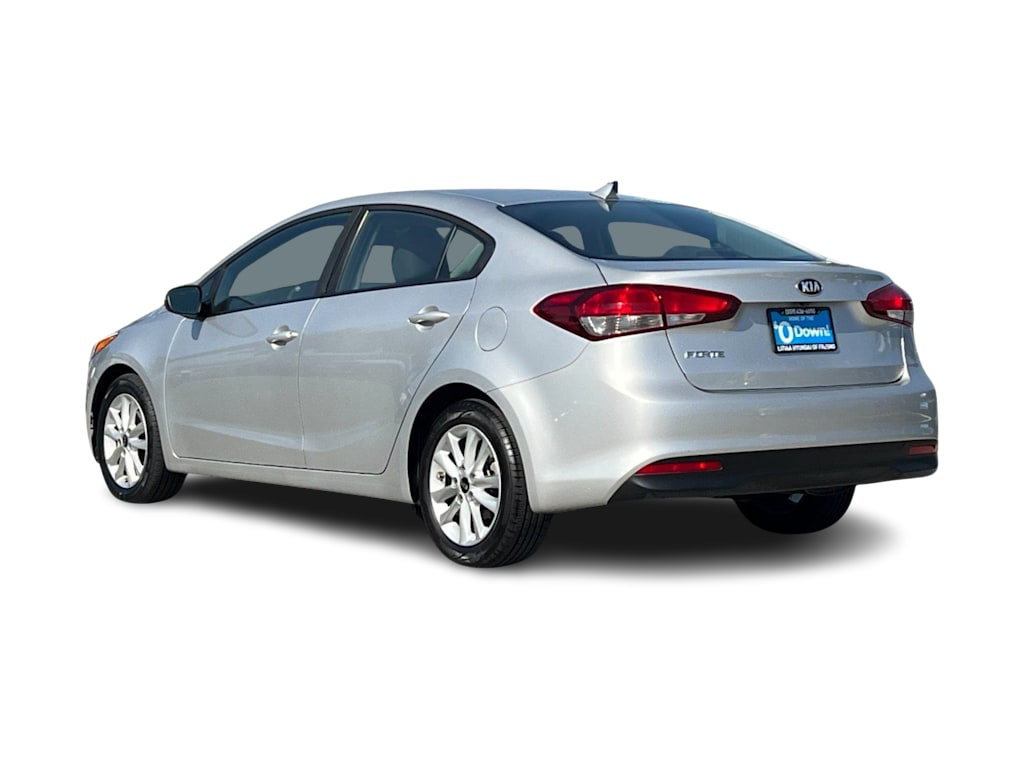 Thumbnail: 2017 Kia Forte - 4