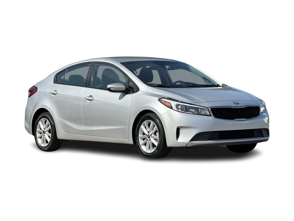 Thumbnail: 2017 Kia Forte - 21