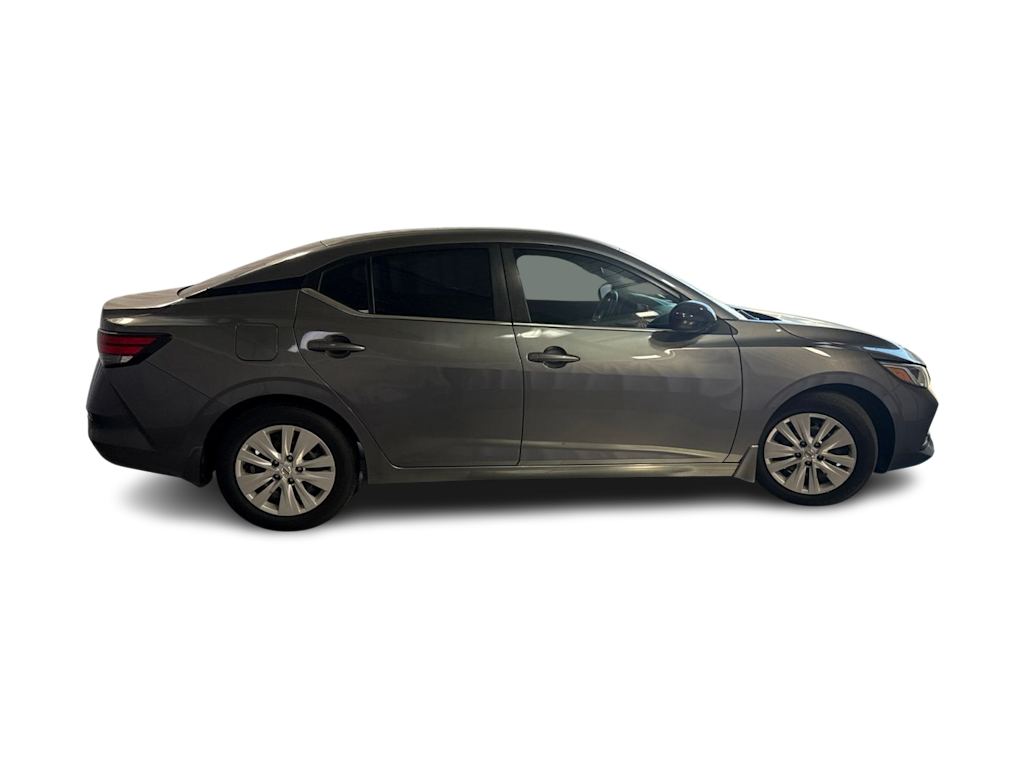 Thumbnail: 2022 Nissan Sentra - 16